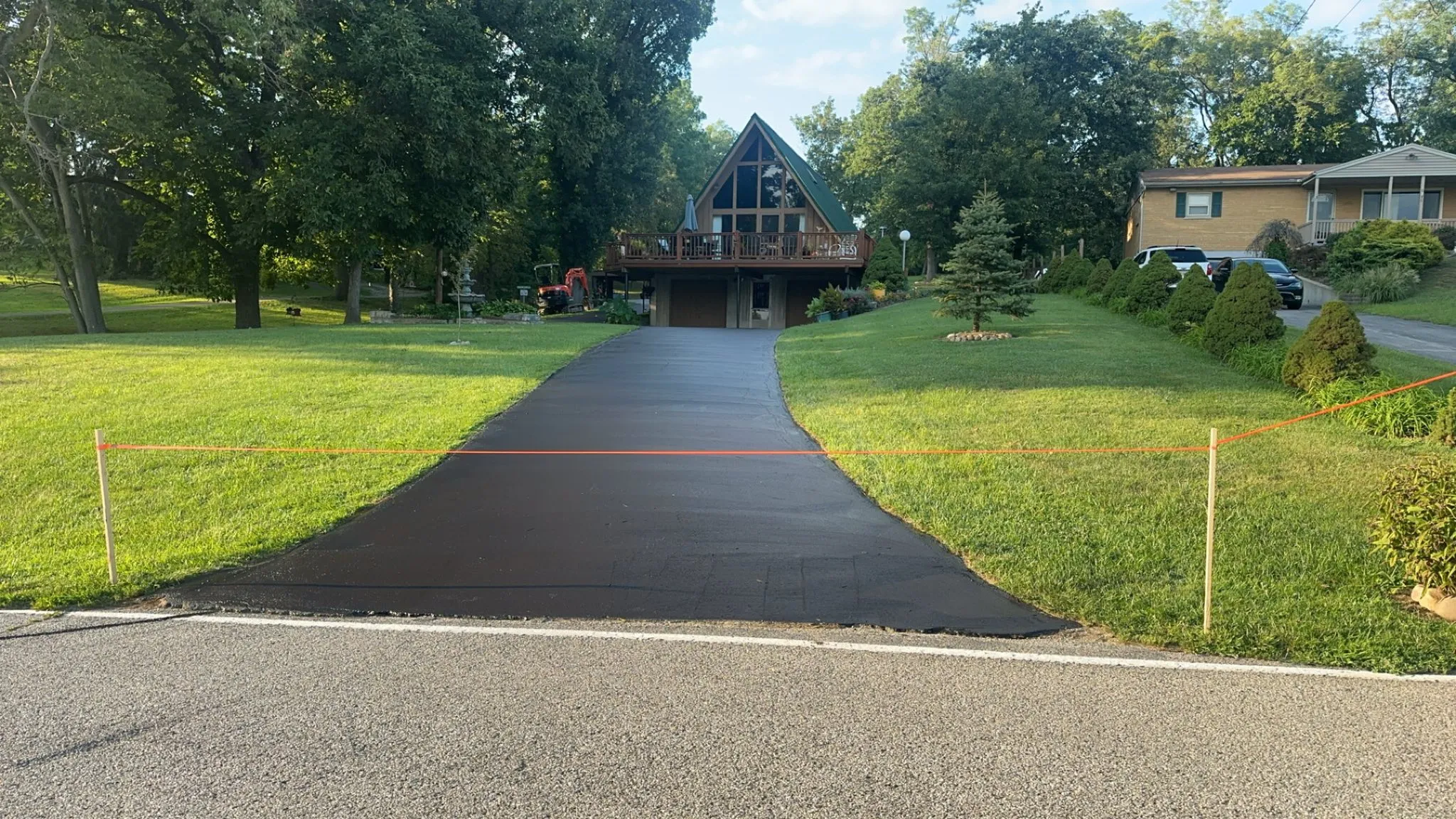 Residential driveway sealcoating project in Cincinnati, OH